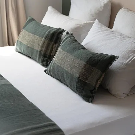 Sempietru, 8 Pers, Lagon & A Pied *