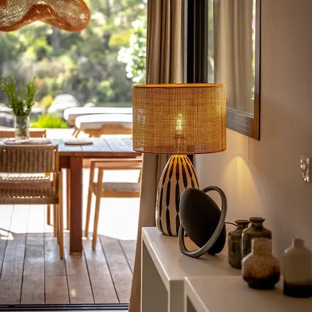 Sempietru, 8 Pers, Lagon & A Pied