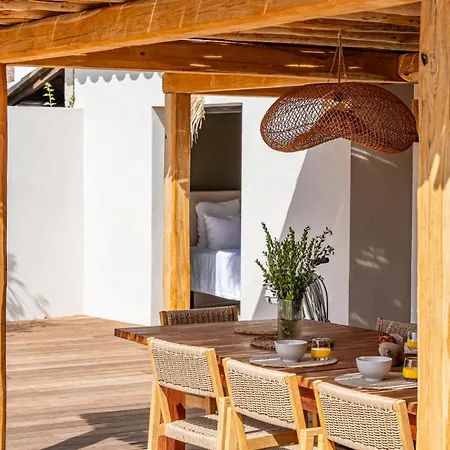 Sempietru, 8 Pers, Lagon & A Pied *