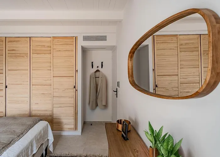 Sempietru, 8 Pers, Lagon & A Pied Lecci