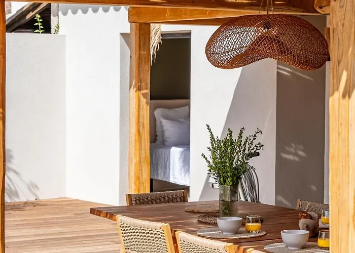 Sempietru, 8 Pers, Lagon & A Pied *