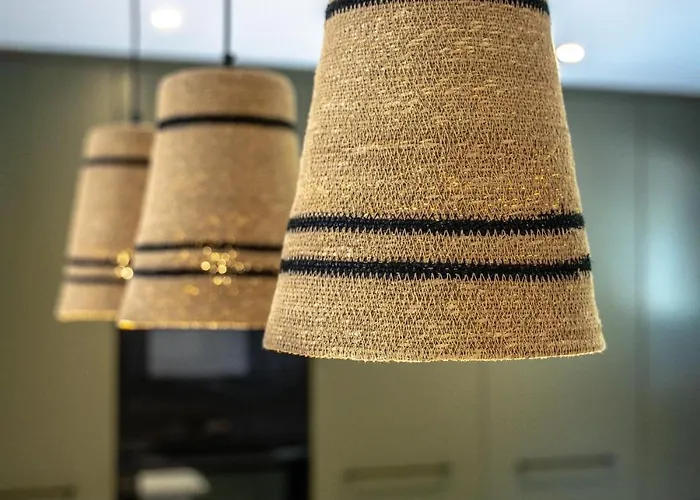 Sempietru, 8 Pers, Lagon & A Pied Lecci